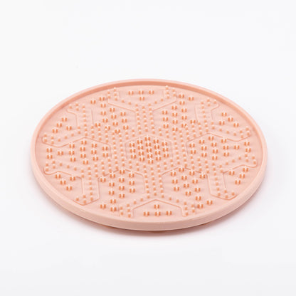 Calming Dog Lick Mat Slow Feeder – Anxiety Relief, BPA-Free Silicone, Strong Suction (for Dogs & Cats)