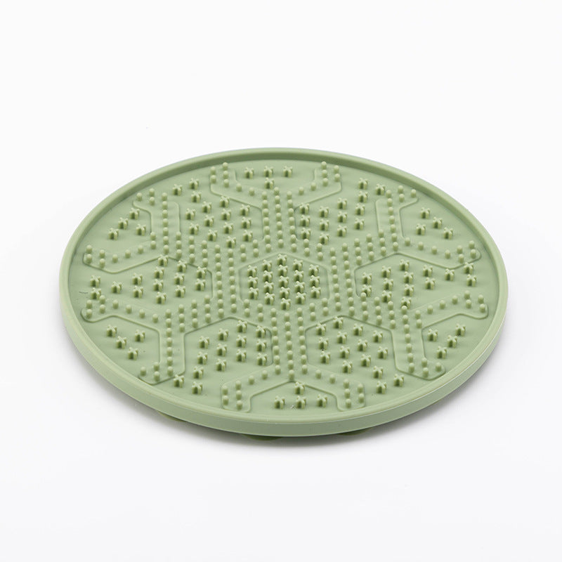 Calming Dog Lick Mat Slow Feeder – Anxiety Relief, BPA-Free Silicone, Strong Suction (for Dogs & Cats)