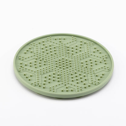 Calming Dog Lick Mat Slow Feeder – Anxiety Relief, BPA-Free Silicone, Strong Suction (for Dogs & Cats)
